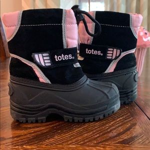 Girls Totes winter boots